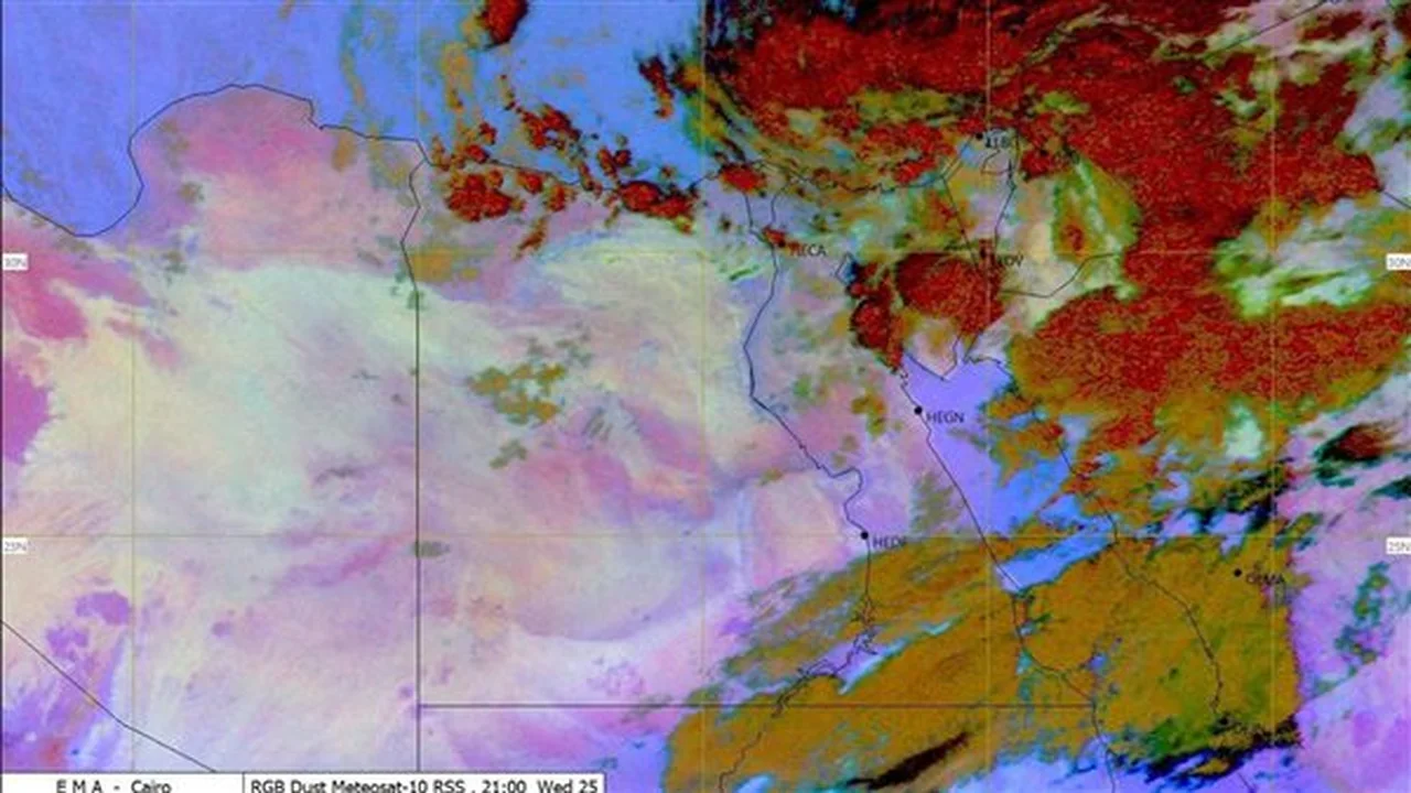 أمطار غزيرة تضرب القاهرة الكبرى ومناطق واسعة من شمال البلاد